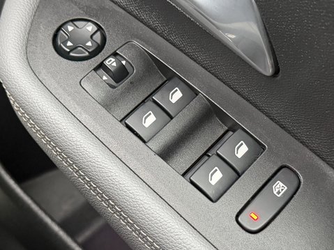 Vauxhall Mokka 100kW Elite Nav Premium 50kWh 5dr Auto 30