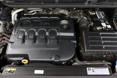 Volkswagen Touran SE FAMILY TDI BLUEMOTION TECHNOLOGY DSG 46