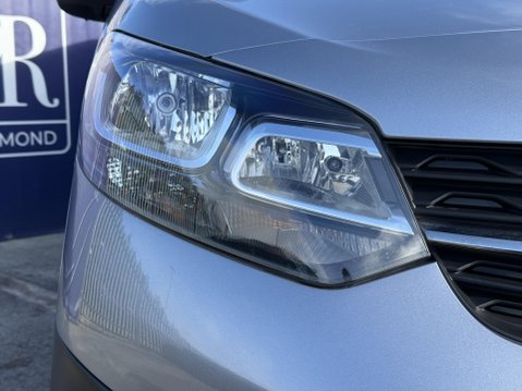 Vauxhall Vivaro 3100 75kWh Dynamic Panel Van 6dr Electric Auto L1 H1 (7.4kW Charger) (136 p 12
