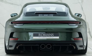 Porsche 911 GT3 TOURING (992) 8