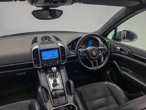 Porsche Cayenne 3.0 Cayenne D Platinum Edition V6 Tiptronic S A 4WD 5dr 28