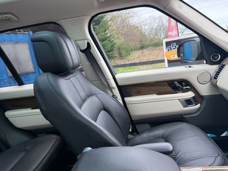 Land Rover Range Rover 3.0 Range Rover Vogue SE D MHEV Auto 4WD 5dr 9