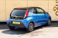 Toyota Aygo Aygo 1.0 VVT-i X-Clusiv 5dr Hatchback 2
