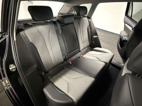 Skoda Enyaq Enyaq iV 60 Nav Loft 5dr 34