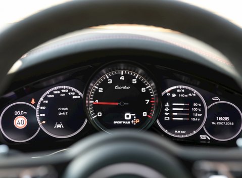 Porsche Cayenne Turbo 18