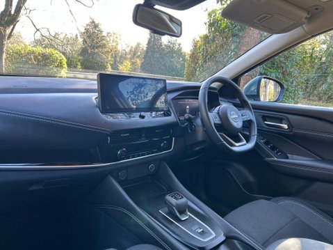 Nissan Qashqai DIG-T N-CONNECTA DCT MHEV 24