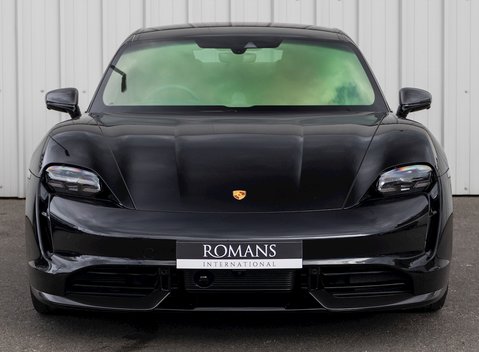 Porsche Taycan Turbo S 4