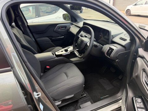 Suzuki e Vitara 61kWh Motion Auto 5dr 23