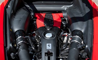 Ferrari F8 Tributo 34