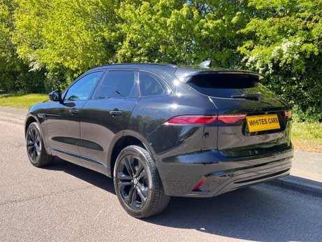Jaguar F-Pace 2.0 D200 MHEV R-Dynamic HSE Black Auto AWD Euro 6 (s/s) 5dr 54