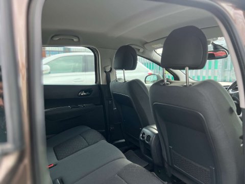 Peugeot 3008 1.6 3008 Active HDi 5dr 21