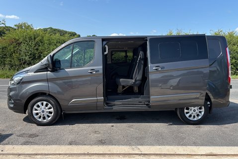 Ford Transit Custom 320 L2 Limited 130 ps Selectshift Double Cab in Van 8