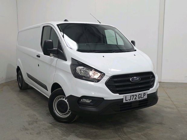 Ford Transit Custom Transit Custom 300 L2 Diesel FWD 2.0 Eco Blue 130ps Low Roof Leader Van 1