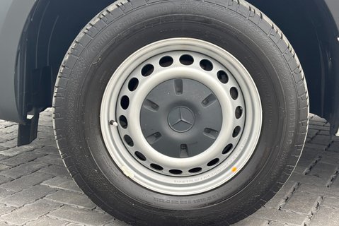 Mercedes-Benz Sprinter 315 Cdi L3 H2 Progressive Panel Van 32