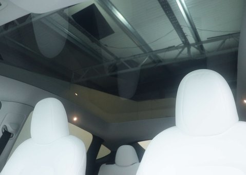 Tesla Model Y Model Y Long Range AWD 4WD 5dr 41