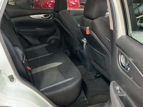 Nissan Qashqai 1.3 DIG-T N-Connecta Euro 6 (s/s) 5dr 10