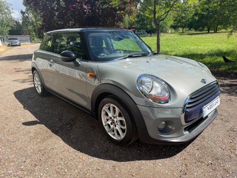 Mini Hatch COOPER 6