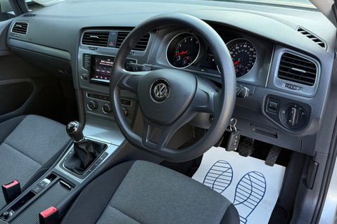 Volkswagen Golf S TSI BLUEMOTION TECH -£35 ROAD TAX -2 OWNERS -11 SERVICES - LOW INSURANCE  13