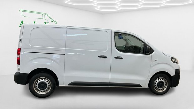 Vauxhall Vivaro SWB L1H1 Low Roof Prime 2900 Air Con Sensors EURO 6 3