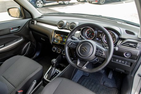 Suzuki Swift SZ5 DUALJET MHEV