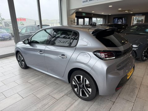 Peugeot 208 1.2 PureTech Allure Euro 6 (s/s) 5dr 12
