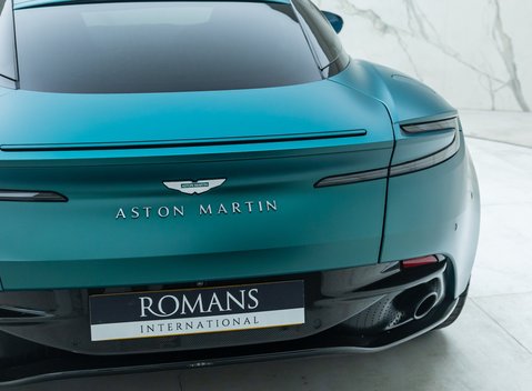 Aston Martin DB12 Coupe 31