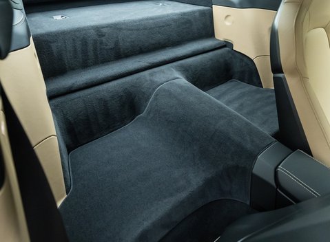 Porsche 911 GT3 TOURING (992) 17