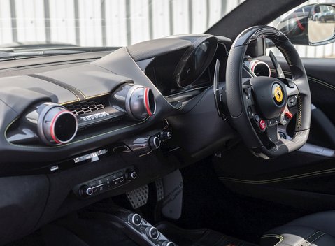 Ferrari 812 Superfast 16