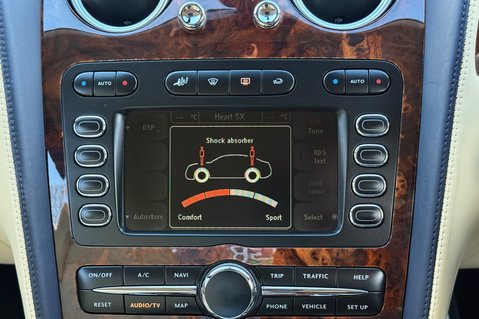 Bentley Continental GT - 16 SERVICES RECORDED -MASSAGE SEATS -POWER BOOT -BLUETOOTH 42