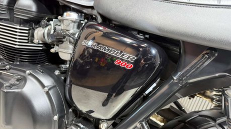 Triumph Scrambler 2014 ONLY 11K EXCELLENT CONDITION LONG MOT WARRANTY 35