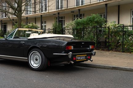 Aston Martin V8 V585 EFi Volante 19