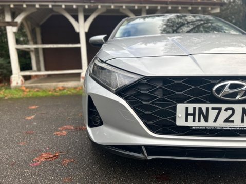 Hyundai i20 T-GDI PREMIUM MHEV 43