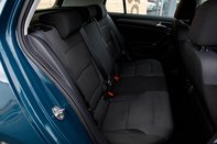 Volkswagen Golf E-GOLF 38