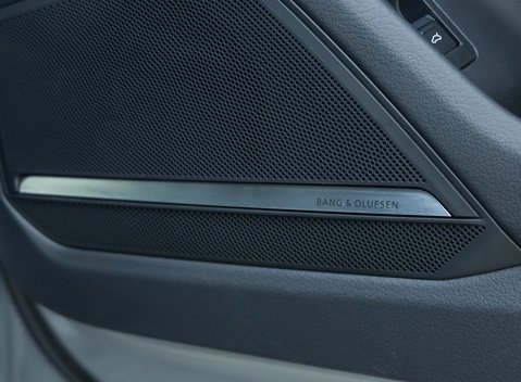 Audi RS6 Avant Carbon Black 25