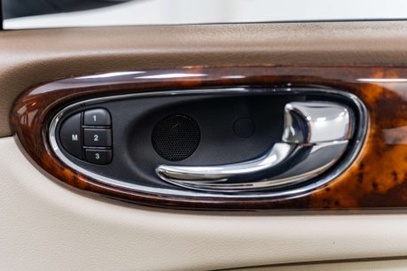 Jaguar XJ 3.0 XJ6 V6 Sovereign Auto 4dr 26