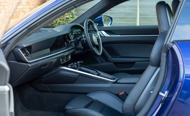 Porsche 911 (992) Carrera S 17