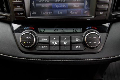 Toyota Rav 4 VVT-I DESIGN 35