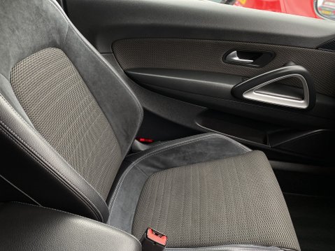 Volkswagen Scirocco 2.0 GT TSI Bluemotion Technology DSG 3dr 44