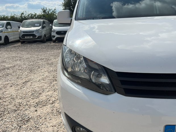 Volkswagen Caddy AUTO SWB L1H1 Low Roof Highline Air Con Sensors Tow Bar NO VAT 22