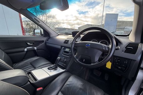 Volvo XC90 2.4 D5 SE SUV 5dr Diesel Geartronic AWD (219 g/km, 200 bhp) 27
