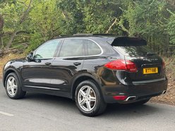 Porsche Cayenne 3.0 Cayenne V6 D Tiptronic 4WD 5dr 18