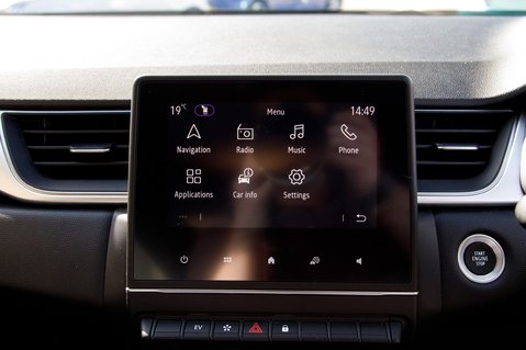 Renault Captur TECHNO E-TECH 22