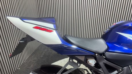 Suzuki GSX-R 2005 28K NEW MOT SERVICED WARRANTY 600CC SUPER SPORT GIXXER 45