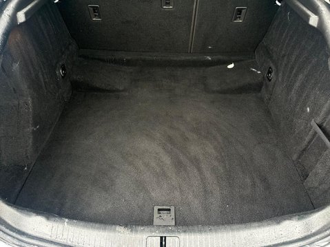 Vauxhall Insignia 2.0 CDTi ecoFLEX SRi Hatchback 5dr Diesel Manual Euro 5 (s/s) (140 ps) 5