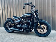 Triumph Bonneville 1.2 Bonneville Bobber Black 4