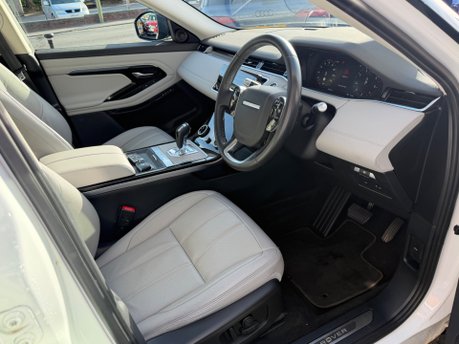 Land Rover Range Rover Evoque SE MHEV 21