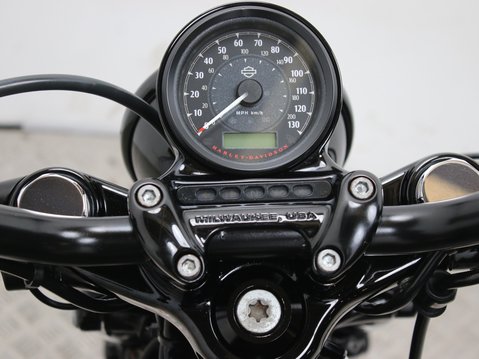 Harley-Davidson Sportster Forty-Eight XL 1200 X FORTY EIGHT 15 13