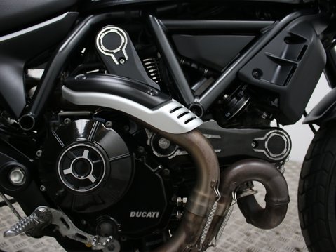 Ducati Scrambler 800 SCRAMBLER ICON DARK 27