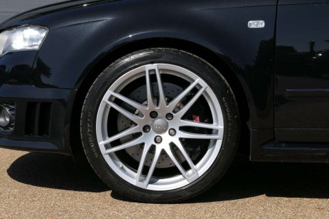 Audi A4 4.2 RS 4 Quattro 4WD 5dr 10