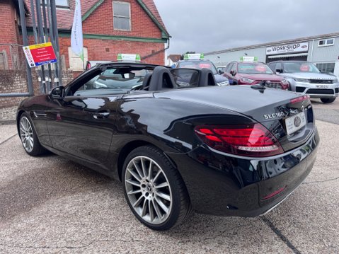 Mercedes-Benz SLC SLC 180 AMG LINE 7